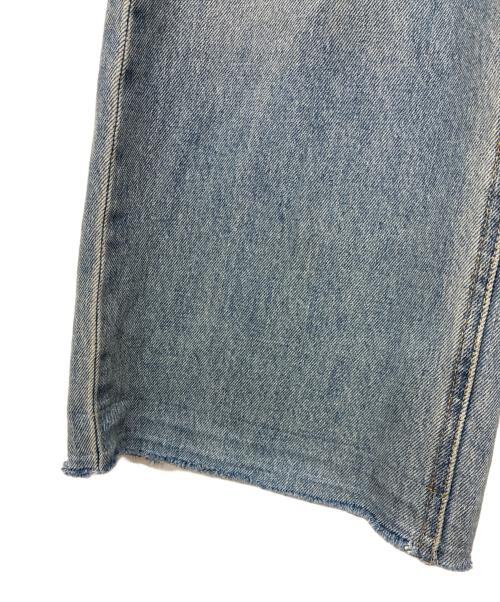 moussy（マウジー）moussy (マウジー) CROSS WAIST WIDE STRAIGHT デニムパンツ ブルーの古着・服飾アイテム
