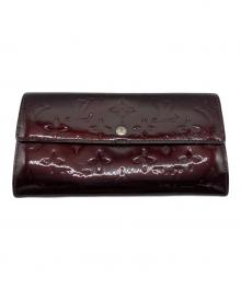 LOUIS VUITTON（ルイ ヴィトン）の古着「ヴェルニ ポルトフォイユ・サラ 長財布」｜ヴィオレット