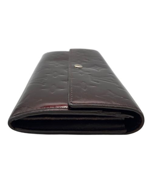 LOUIS VUITTON（ルイ ヴィトン）LOUIS VUITTON (ルイ ヴィトン) ヴェルニ ポルトフォイユ・サラ 長財布 ヴィオレットの古着・服飾アイテム