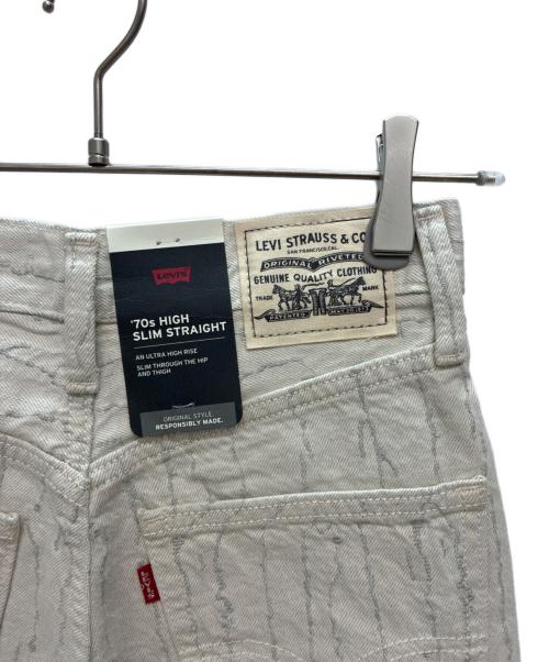 LEVI'S（リーバイス）LEVI'S (リーバイス) 70S HIGH STRAIGHT NATURAL AMBER FLOWER ベージュ サイズ:W25/L29 未使用品の古着・服飾アイテム