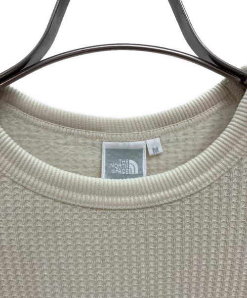 THE NORTH FACE（ザ ノース フェイス）THE NORTH FACE (ザ ノース フェイス) ロングスリーブウォームワッフルクルー レディース / L/S Warm Waffle Crew アイボリー サイズ:Mの古着・服飾アイテム