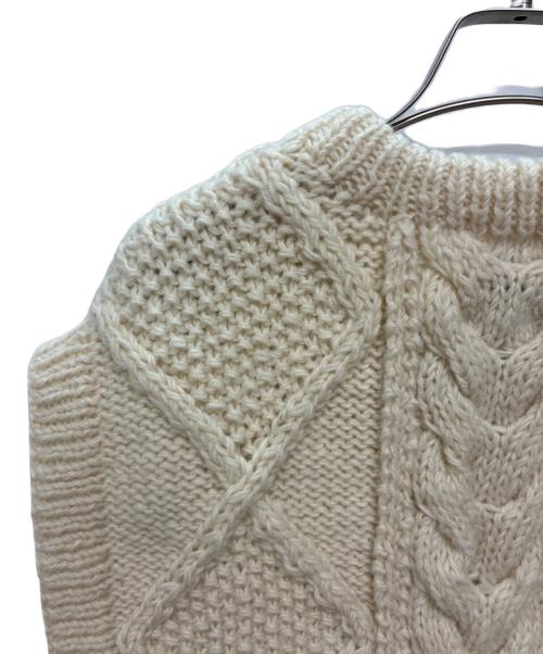 kha:ki（カーキ）kha:ki (カーキ) HAND KNIT CABLE VEST / ニットベスト アイボリー サイズ:SIZE 1の古着・服飾アイテム