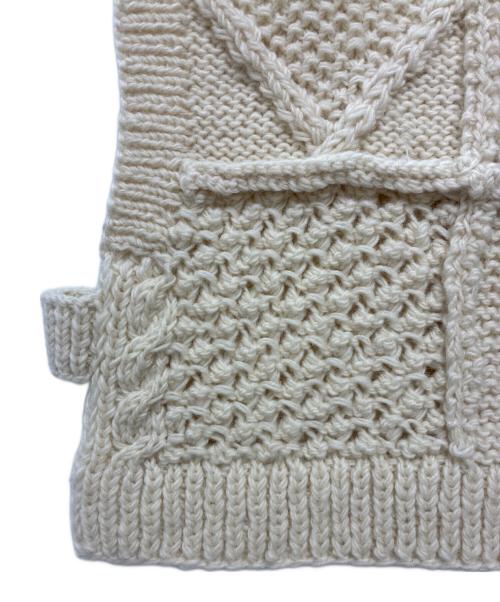 kha:ki（カーキ）kha:ki (カーキ) HAND KNIT CABLE VEST / ニットベスト アイボリー サイズ:SIZE 1の古着・服飾アイテム