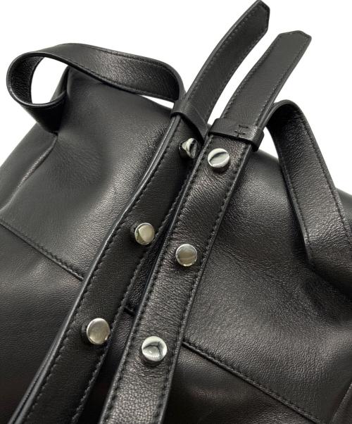 JIMMY CHOO（ジミーチュウ）JIMMY CHOO (ジミーチュウ) Cassie Star Studded Lambskin Leather Backpack / レザーリュック ブラックの古着・服飾アイテム