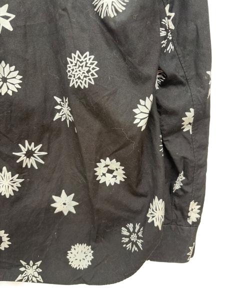 BLACK COMME des GARCONS（ブラックコムデギャルソン）BLACK COMME des GARCONS (ブラックコムデギャルソン) AD2023 フリルシャツ ブラック×ホワイト サイズ:Sの古着・服飾アイテム