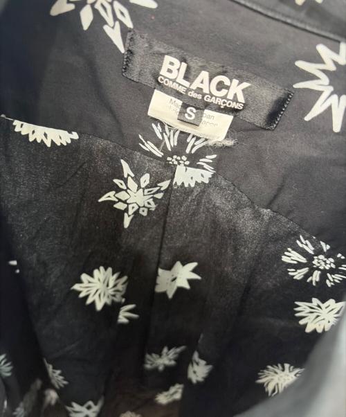 BLACK COMME des GARCONS（ブラックコムデギャルソン）BLACK COMME des GARCONS (ブラックコムデギャルソン) AD2023 フリルシャツ ブラック×ホワイト サイズ:Sの古着・服飾アイテム