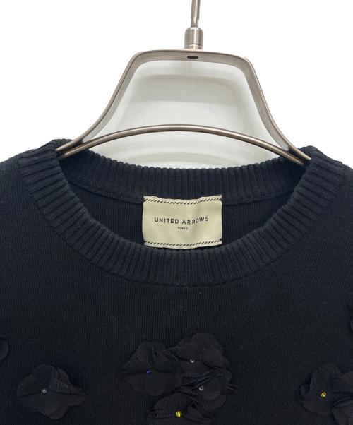 UNITED ARROWS（ユナイテッドアローズ）UNITED ARROWS (ユナイテッドアローズ) 3D フラワーモチーフ ノースリーブ ニットベスト ブラック サイズ:SIZE Freeの古着・服飾アイテム