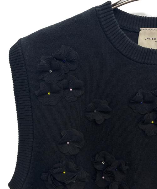 UNITED ARROWS（ユナイテッドアローズ）UNITED ARROWS (ユナイテッドアローズ) 3D フラワーモチーフ ノースリーブ ニットベスト ブラック サイズ:SIZE Freeの古着・服飾アイテム