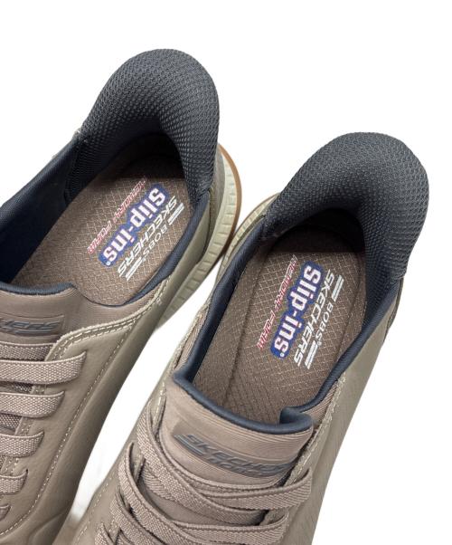 SKECHERS（スケッチャーズ）SKECHERS (スケッチャーズ) SLIP-INS スニーカー ベージュ サイズ:25.5cmの古着・服飾アイテム