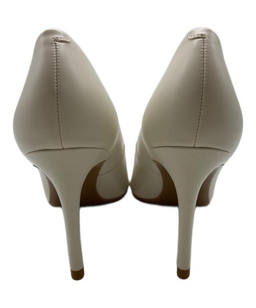 CHARLES & KEITH（チャールズアンドキース）CHARLES & KEITH (チャールズアンドキース) ハイヒールパンプス ベージュ サイズ:38の古着・服飾アイテム