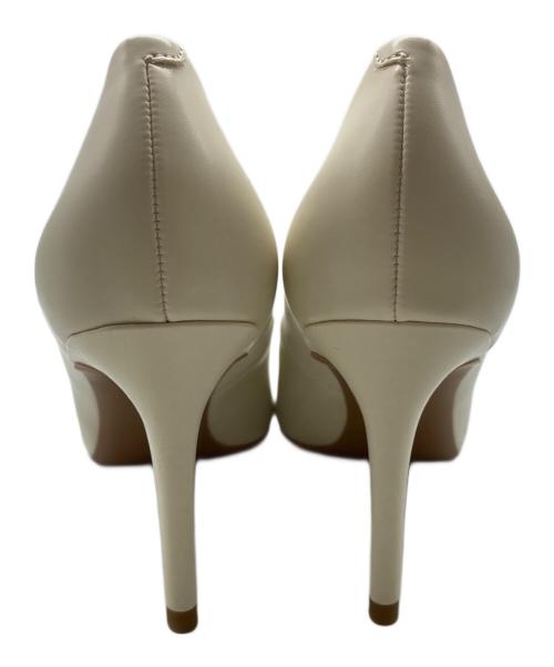 CHARLES & KEITH（チャールズアンドキース）CHARLES & KEITH (チャールズアンドキース) ハイヒールパンプス ベージュ サイズ:39の古着・服飾アイテム
