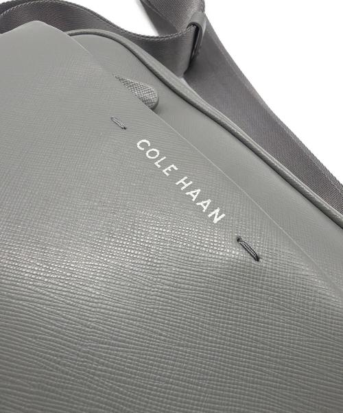 COLE HAAN（コールハーン）COLE HAAN (コールハーン) ショルダーバッグ シルバーの古着・服飾アイテム