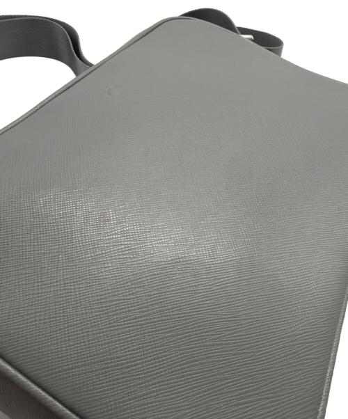 COLE HAAN（コールハーン）COLE HAAN (コールハーン) ショルダーバッグ シルバーの古着・服飾アイテム