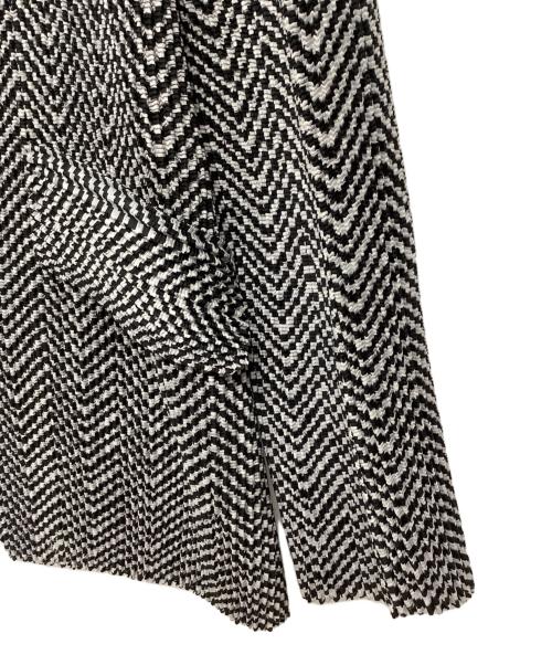 SPECCHIO（スペッチオ）SPECCHIO (スペッチオ) シャトルプリーツ ピークドラペル ダブルブレスト ジャケット ブラック×ホワイト サイズ:40の古着・服飾アイテム
