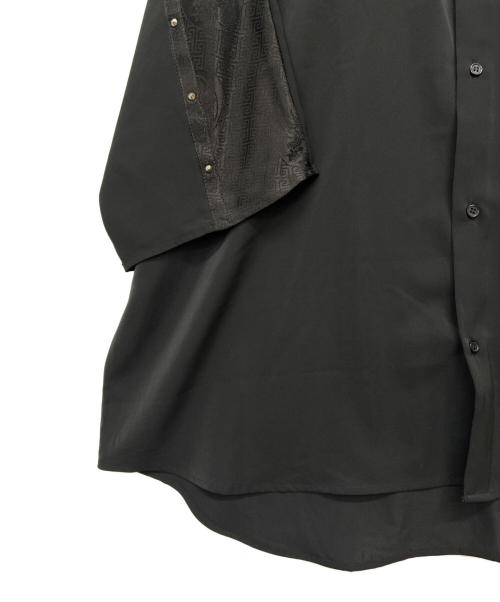 REZEN（リゼン）REZEN (リゼン) 真紅 / 刀×スタッズ半袖シャツ ブラック サイズ:Lの古着・服飾アイテム