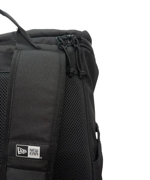 New Era（ニューエラ）New Era (ニューエラ) ボックスパック32L プリントロゴアウトライン ブラックの古着・服飾アイテム