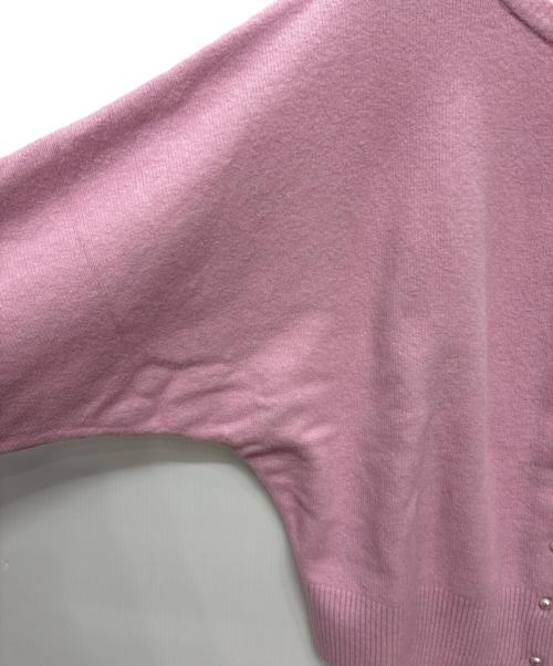 UNFILO（アンフィーロ）UNFILO (アンフィーロ) パール調ボタンカーディガン ピンク サイズ:SIZE XLの古着・服飾アイテム