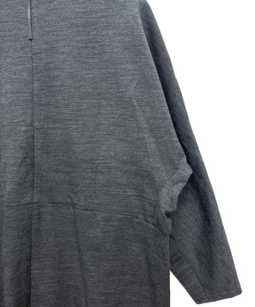 自由区（ジユウク）自由区 (ジユウク) TWダンボールジャージ ワンピース グレー サイズ:SIZE 46の古着・服飾アイテム