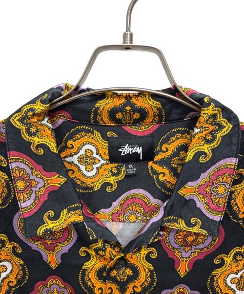 stussy（ステューシー）stussy (ステューシー) Shield Shirt ブラック×イエロー サイズ:SIZE XLの古着・服飾アイテム