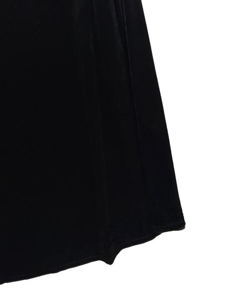 yukiemon（ユキエモン）yukiemon (ユキエモン) ベルベットたっぷりジャンスカ ブラック サイズ:3Lの古着・服飾アイテム