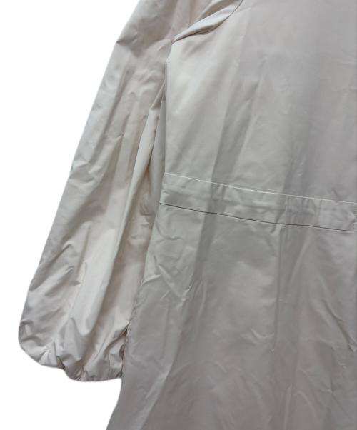 Rose Tiara（ローズティアラ）Rose Tiara (ローズティアラ) ノーカラージップコート アイボリー サイズ:46の古着・服飾アイテム