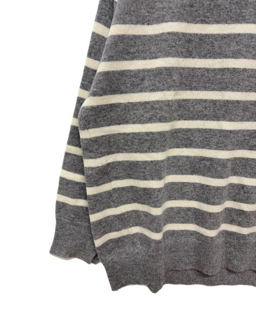 23区（ニジュウサンク）23区 (ニジュウサンク) カシミヤニット グレー×ホワイト サイズ:SIZE 46の古着・服飾アイテム