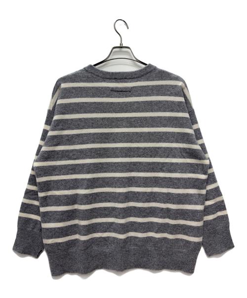 23区（ニジュウサンク）23区 (ニジュウサンク) カシミヤニット グレー×ホワイト サイズ:SIZE 46の古着・服飾アイテム