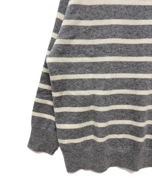 23区（ニジュウサンク）23区 (ニジュウサンク) カシミヤニット グレー×ホワイト サイズ:SIZE 46の古着・服飾アイテム