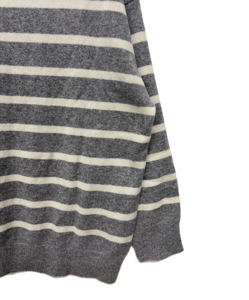 23区（ニジュウサンク）23区 (ニジュウサンク) カシミヤニット グレー×ホワイト サイズ:SIZE 46の古着・服飾アイテム