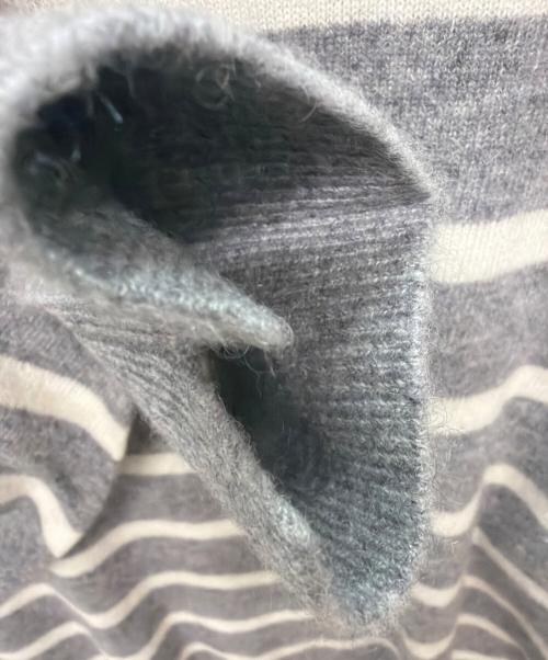 23区（ニジュウサンク）23区 (ニジュウサンク) カシミヤニット グレー×ホワイト サイズ:SIZE 46の古着・服飾アイテム