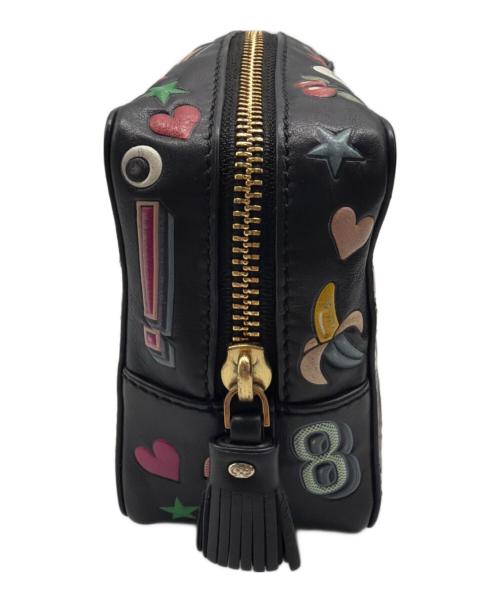 ANYA HINDMARCH（アニヤ・ハインドマーチ）ANYA HINDMARCH (アニヤ・ハインドマーチ) ポーチ ブラックの古着・服飾アイテム