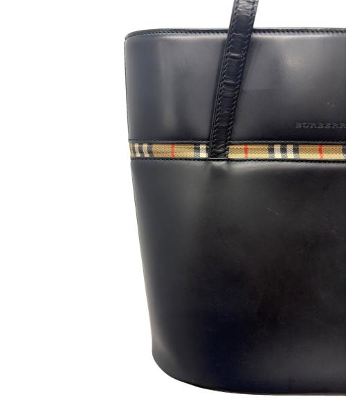 BURBERRY（バーバリー）BURBERRY (バーバリー) ハンドバッグ ブラックの古着・服飾アイテム
