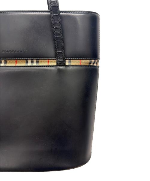 BURBERRY（バーバリー）BURBERRY (バーバリー) ハンドバッグ ブラックの古着・服飾アイテム