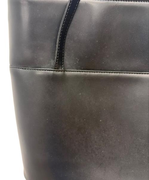 BURBERRY（バーバリー）BURBERRY (バーバリー) ハンドバッグ ブラックの古着・服飾アイテム