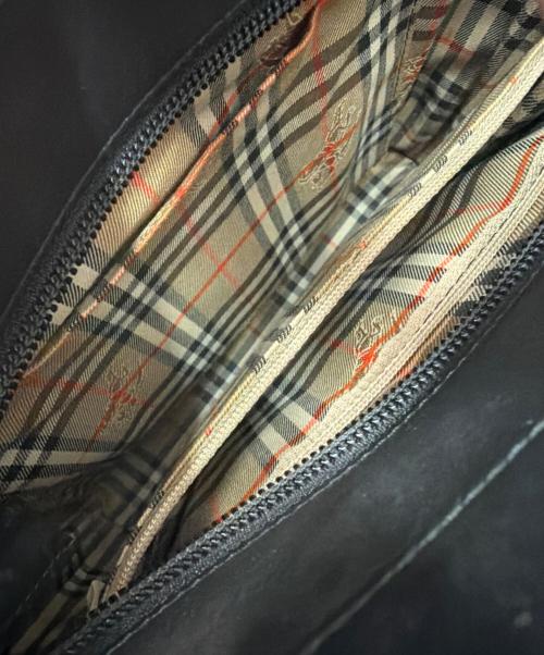 BURBERRY（バーバリー）BURBERRY (バーバリー) ハンドバッグ ブラックの古着・服飾アイテム