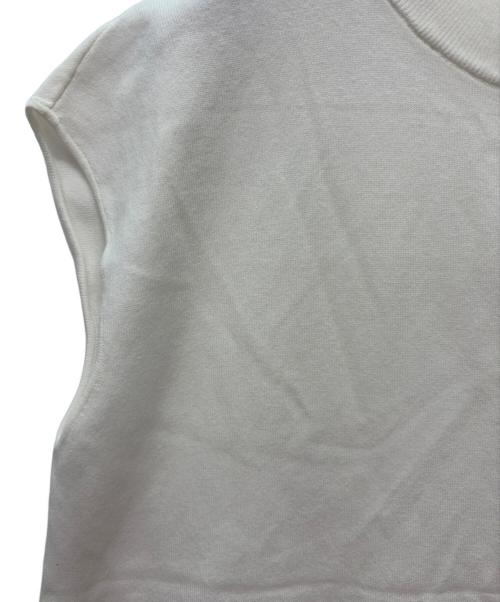 KUMIKYOKU（クミキョク）KUMIKYOKU (クミキョク) ノースリーブニット ホワイト サイズ:SIZE 7の古着・服飾アイテム