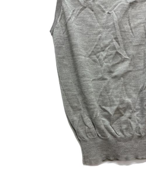 Cruciani（クルチアーニ）CRUCIANI (クルチアーニ) ウールニットベスト ライトグレー サイズ:SIZE 44の古着・服飾アイテム
