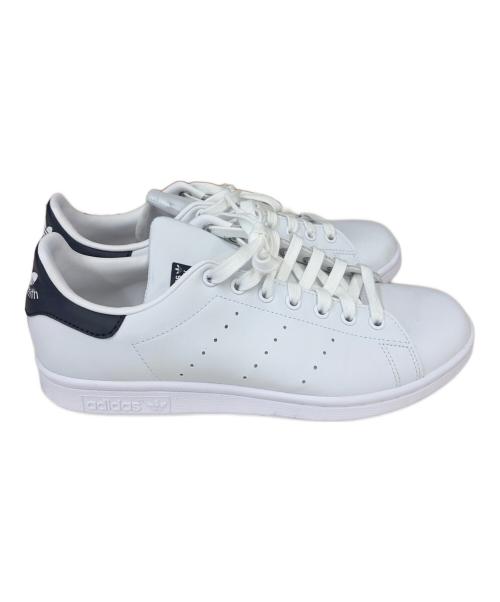 adidas（アディダス）adidas (アディダス) スニーカー ホワイト サイズ:26.5の古着・服飾アイテム