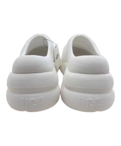 UGG（アグ）UGG (アグ) サンダル ホワイト サイズ:8の古着・服飾アイテム