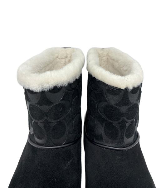 COACH（コーチ）COACH (コーチ) INDI SUEDE BOOTIE シグネチャー ムートンショートブーツ ブラック サイズ:EUR 35.5の古着・服飾アイテム