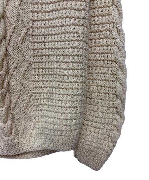 古着（フルギ）古着 (フルギ) KNITTED BY HAND Charlotte Wojdyla ケーブルニット ベージュ サイズ:不明の古着・服飾アイテム