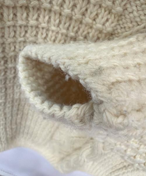 古着（フルギ）古着 (フルギ) KNITTED BY HAND Charlotte Wojdyla ケーブルニット ベージュ サイズ:不明の古着・服飾アイテム