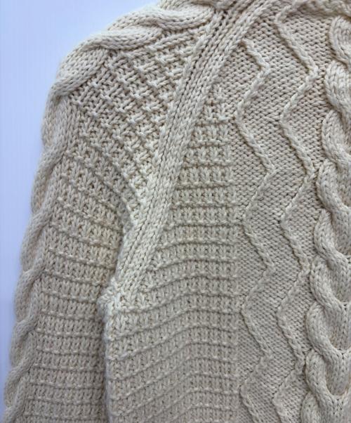 古着（フルギ）古着 (フルギ) KNITTED BY HAND Charlotte Wojdyla ケーブルニット ベージュ サイズ:不明の古着・服飾アイテム