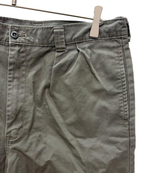 LEVI'S（リーバイス）LEVI'S (リーバイス) OFICER ハーフパンツ グレー サイズ:W30の古着・服飾アイテム