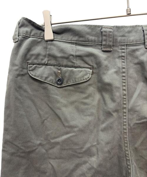 LEVI'S（リーバイス）LEVI'S (リーバイス) OFICER ハーフパンツ グレー サイズ:W30の古着・服飾アイテム