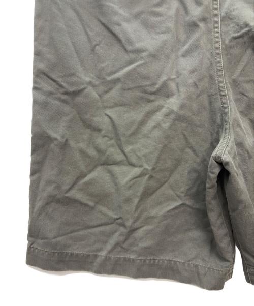 LEVI'S（リーバイス）LEVI'S (リーバイス) OFICER ハーフパンツ グレー サイズ:W30の古着・服飾アイテム
