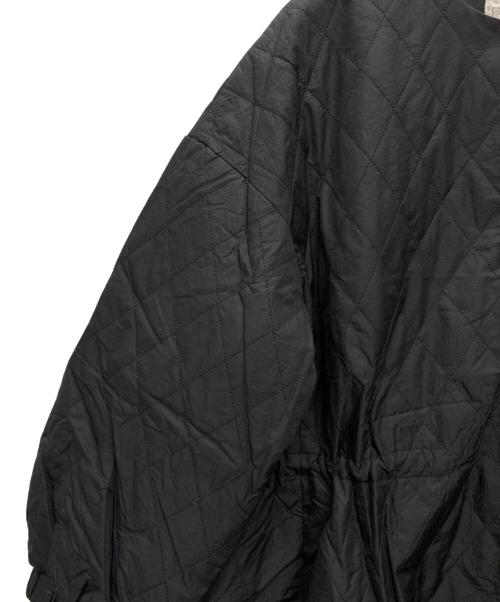 BEARDSLEY（ビアズリー）BEARDSLEY (ビアズリー) 袖バルーンキルトコート ブラック サイズ:SIZE Freeの古着・服飾アイテム