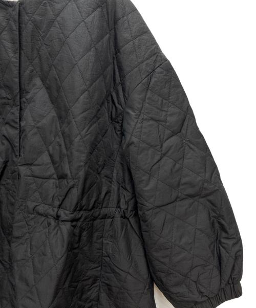 BEARDSLEY（ビアズリー）BEARDSLEY (ビアズリー) 袖バルーンキルトコート ブラック サイズ:SIZE Freeの古着・服飾アイテム
