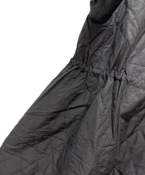 BEARDSLEY（ビアズリー）BEARDSLEY (ビアズリー) 袖バルーンキルトコート ブラック サイズ:SIZE Freeの古着・服飾アイテム