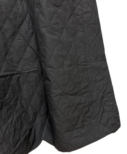 BEARDSLEY（ビアズリー）BEARDSLEY (ビアズリー) 袖バルーンキルトコート ブラック サイズ:SIZE Freeの古着・服飾アイテム